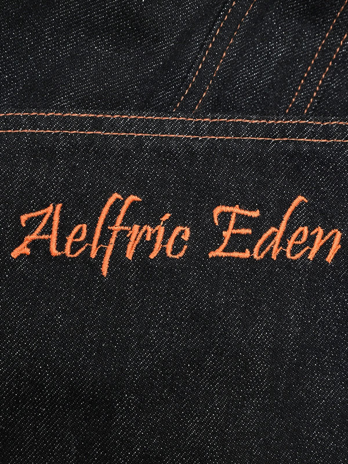 PatchWave™ Barrel Jeans