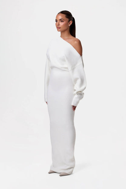 EffortlessMuse™ Off-Shoulder Maxi Dress